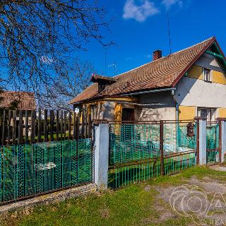 Prodej rodinného domu 92 m² Kosořice, 