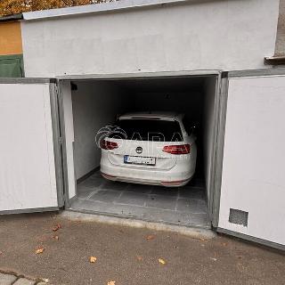 Pronájem garáže 15 m² Praha