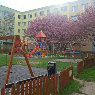 Prodej bytu 4+1 84 m² Praha, Babákova