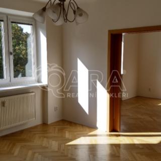 Pronájem bytu 3+1 82 m² Praha