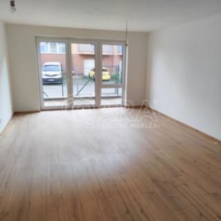 Prodej bytu 1+kk a garsoniéry 44 m² Přezletice, Pod Zahrady