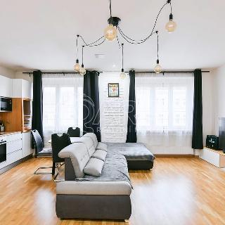 Prodej bytu 2+kk 58 m², Sokolovská