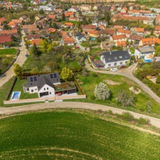 Prodej stavební parcely 1045 m² Dřetovice