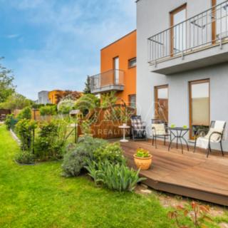 Prodej bytu 4+kk 96 m² Černošice