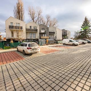 Prodej bytu 3+kk 61 m² Neratovice, Byškovická