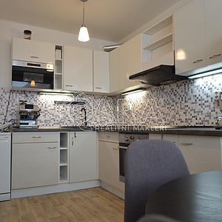 Prodej bytu 3+1 65 m&sup2; Praha