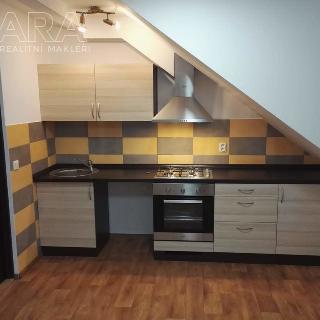 Pronájem bytu 2+kk 45 m² Přerov nad Labem, 