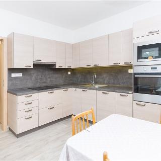 Pronájem bytu 2+kk 43 m² Tábor, Bukurešťská