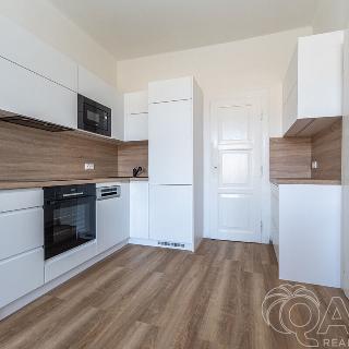 Prodej bytu 2+kk 58 m² Praha, Na žertvách