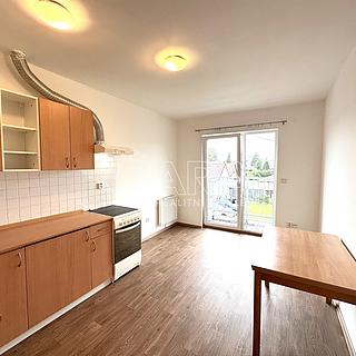 Pronájem bytu 2+kk 29 m&sup2; Chyňava