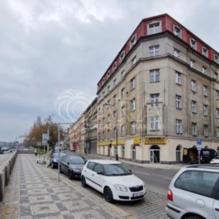 Prodej činžovního domu 2 699 m² Praha, Na bělidle