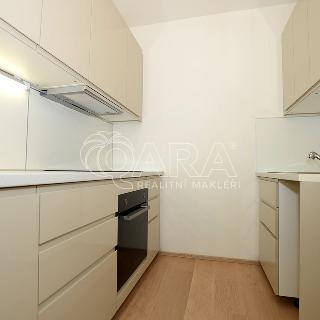 Pronájem bytu 2+kk 49 m² Kladno, Bohumila Landy