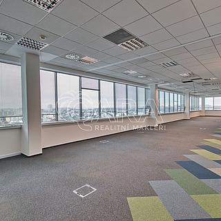 Pronájem kanceláře 500 m&sup2; Praha