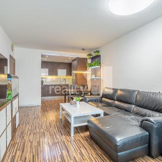 Prodej bytu 3+kk 71 m² Praha, Lublinská