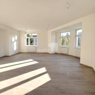 Prodej bytu 2+kk 74 m&sup2; Praha