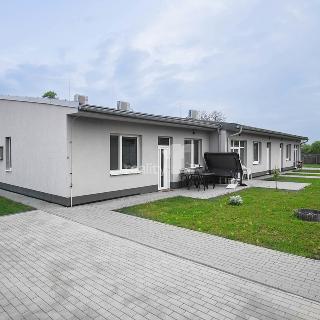 Pronájem bytu 1+kk a garsoniéry 25 m² Přerov, Hlavní