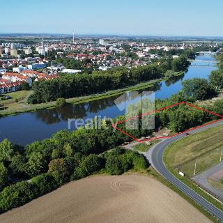 Prodej komerčního pozemku 7 519 m² Nymburk, Pražská