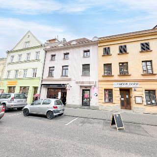 Pronájem bytu 2+1 80 m² Kroměříž, Riegrovo náměstí