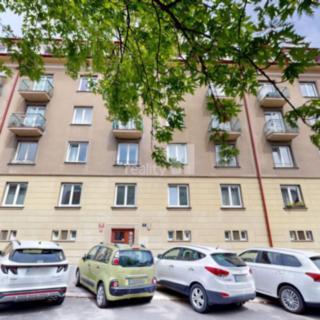 Prodej bytu 2+1 55 m² Praha, Kladenská