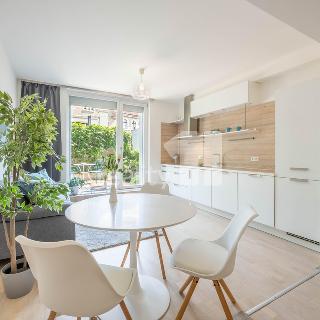 Prodej bytu 2+kk 56 m² Praha, Smíchov