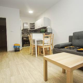 Prodej bytu 2+kk 38 m² Hulín, Družba