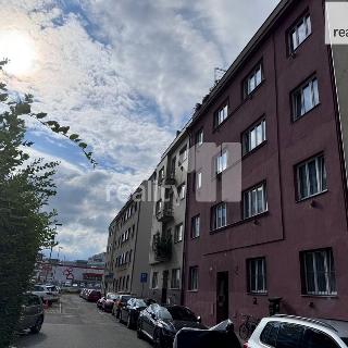 Prodej bytu 1+kk a garsoniéry 34 m² Praha, Doudlebská