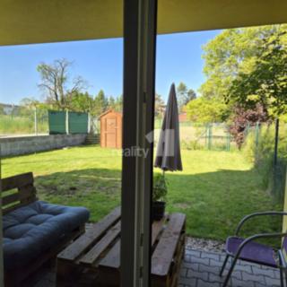 Pronájem bytu 1+kk, garsoniery 31 m² Vestec