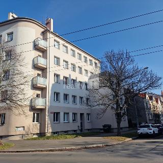 Prodej bytu 2+1 58 m² Plzeň, Thámova