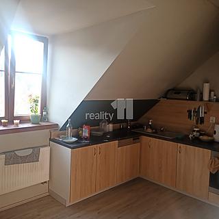 Pronájem bytu 1+1 55 m&sup2; Hejnice