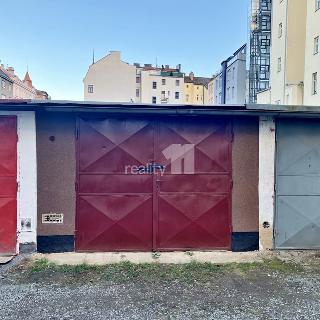 Pronájem garáže 18 m² Plzeň, Bendova