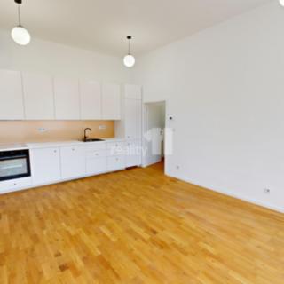 Pronájem bytu 1+kk a garsoniéry 40 m² Pelhřimov, Tylova