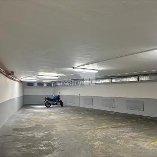 Pronájem skladu 120 m² Praha, Ondříčkova