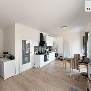 Prodej bytu 2+kk 50 m² Praha, Poděbradská