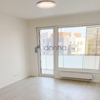 Pronájem bytu 2+kk 56 m² Praha, U plynárny