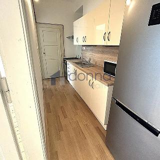 Pronájem bytu 2+kk 52 m² Praha