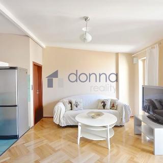 Pronájem bytu 2+kk 60 m² Praha, Belgická