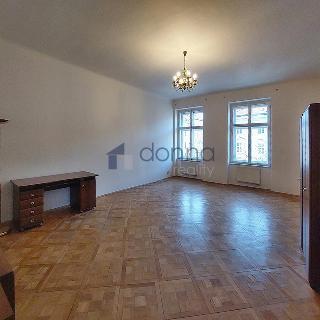 Pronájem bytu 3+kk 92 m² Praha, Rumunská