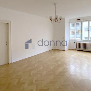 Pronájem bytu 2+1 85 m² Praha, Hradecká