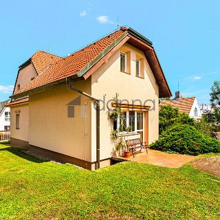 Prodej rodinného domu 232 m² Praha, Průhonská