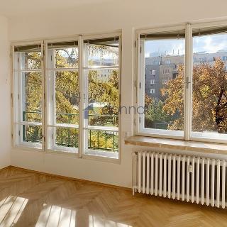 Pronájem bytu 2+kk 43 m² Praha, Družstevní ochoz