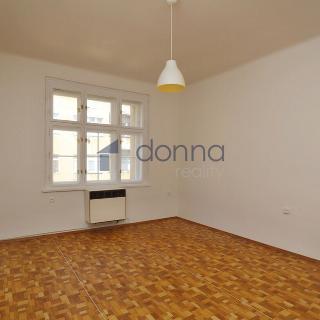 Pronájem bytu 2+kk 56 m² Praha, Madridská