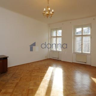 Pronájem bytu 3+kk 92 m² Praha, Rumunská