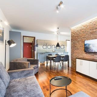 Pronájem bytu 3+kk 74 m² Praha, Horská