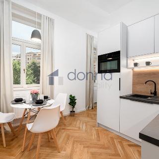 Prodej bytu 1+kk, garsoniery 30 m² Praha