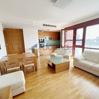 Pronájem bytu 1+kk a garsoniéry 46 m² Praha, Hudečkova