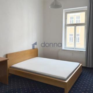 Pronájem bytu 1+1 33 m² Praha