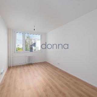 Prodej bytu 1+kk a garsoniéry 23 m² Praha, Čenětická