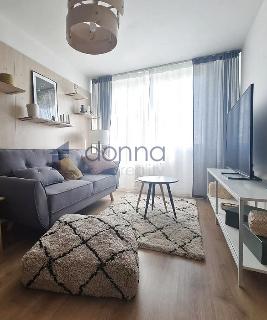 Prodej bytu 1+kk a garsoniéry 23 m² Praha, Čenětická