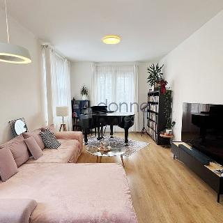 Pronájem bytu 3+kk 112 m² Praha, Velvarská