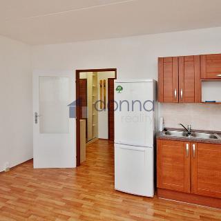 Pronájem bytu 1+kk a garsoniéry 26 m² Praha, Bachova